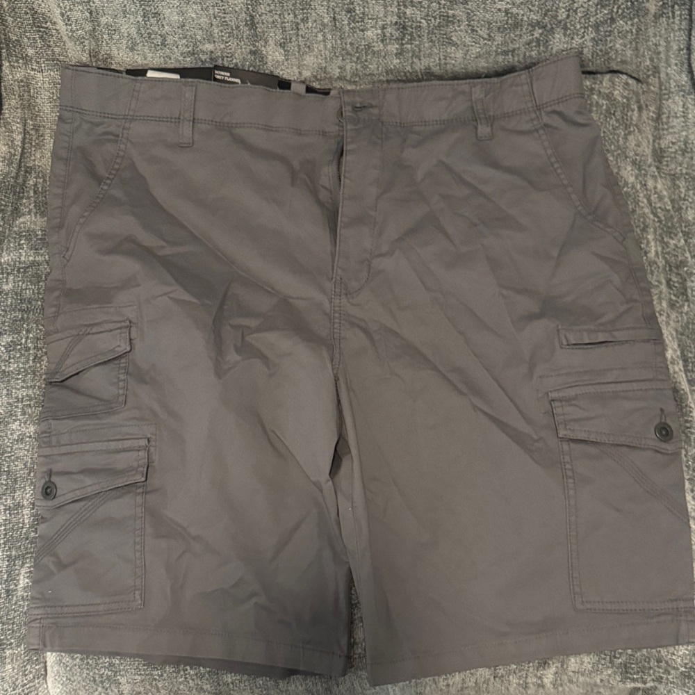 Men's Iron Co. Grey Twill Cargo Shorts